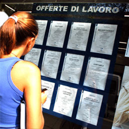 AGENZIA DI LAVORO TEMPORANEO O INTERINALE, GIOVANE CERCA OCCUPAZ
