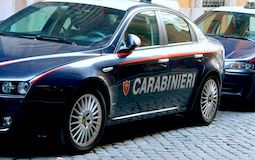 14824821 - transport paramilitary italian police (carabinieri) in rome